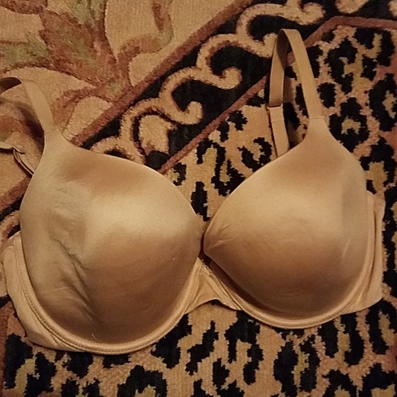 Victoria's Secret Other - Nude Victoria's Secret bra 34dd very lightly worn